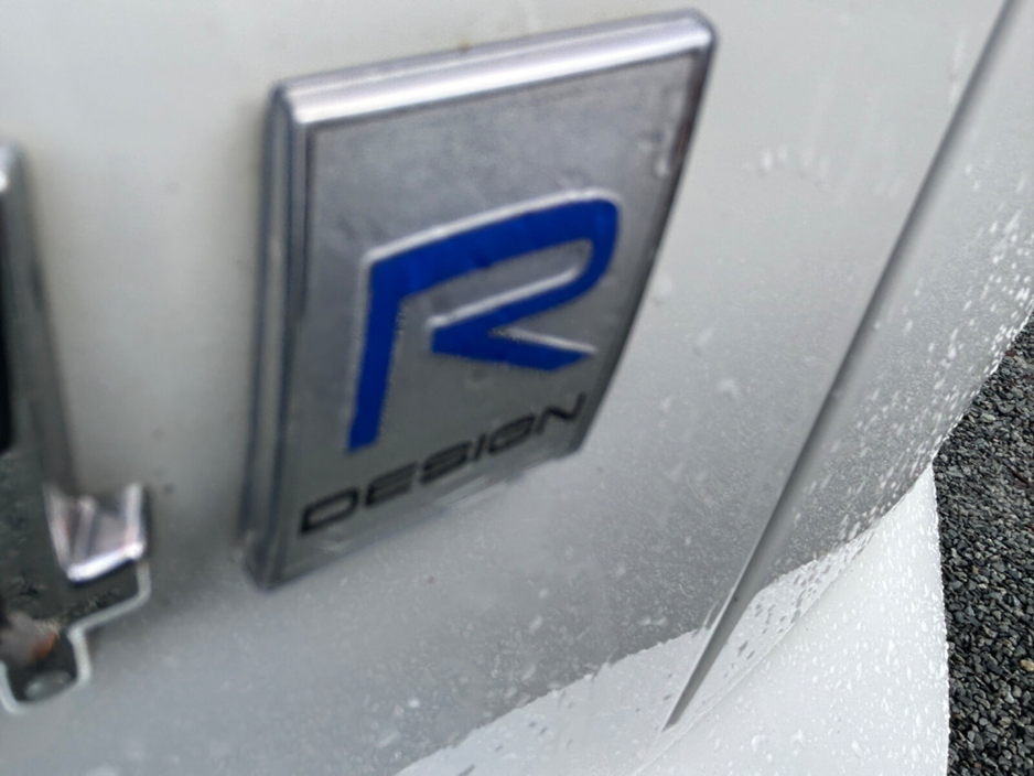 2020 Volvo XC60 - image 13