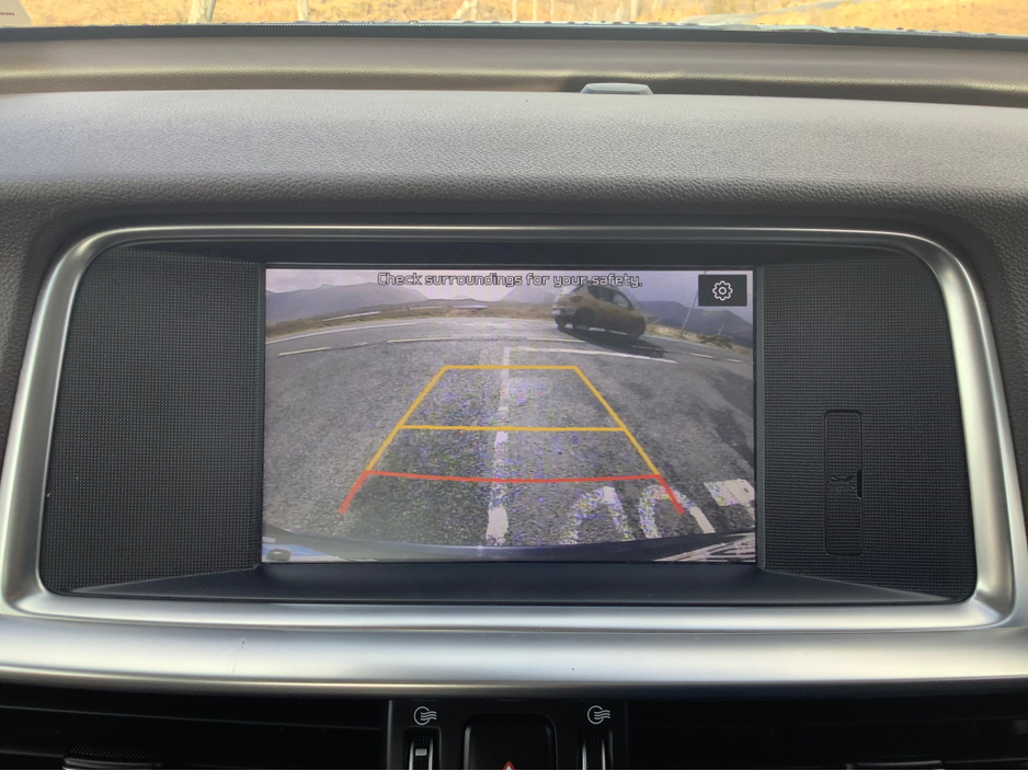 2019 Kia Optima - image 5