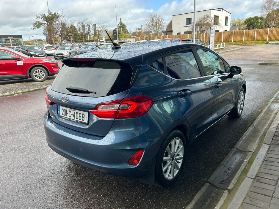 2020 Ford Fiesta - image 7