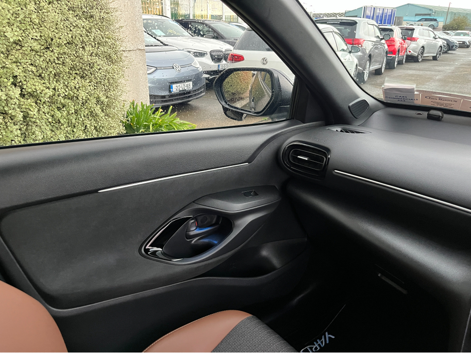 2023 Toyota Yaris Cross Z ADVENTURE HYBRID AUTOMATIC 1.5 PETROL //HEATED SEATS AND STEERING WHEEL//REVERSE CAMERA//ADAPTIVE CRUISE CONTROL// €28,950