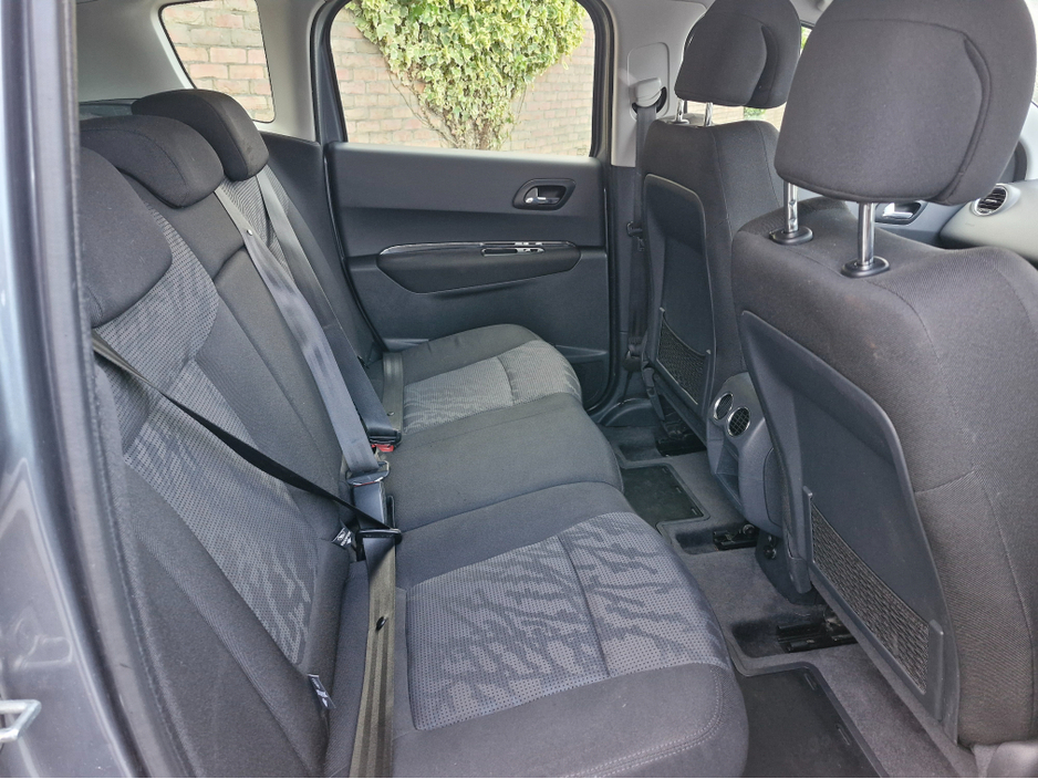 2012 Peugeot 3008 1.6 HDI SPORT €3,750