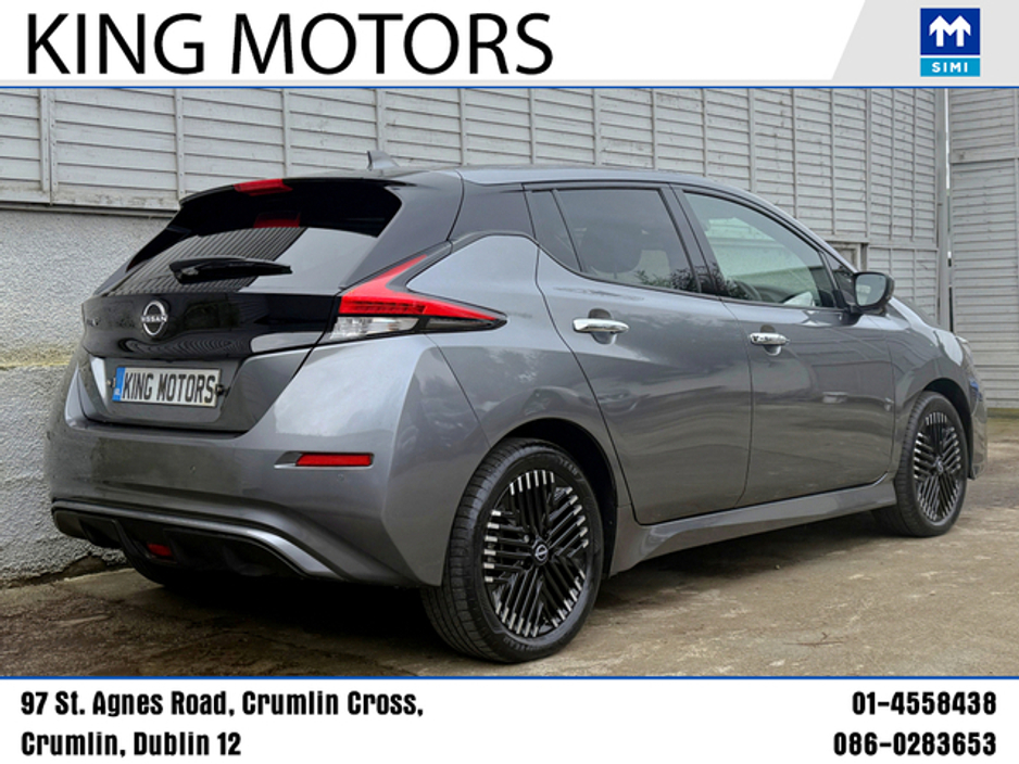 2024 Nissan Leaf - image 3