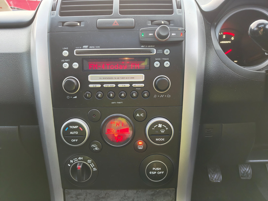 2011 Suzuki Grand Vitara - image 17