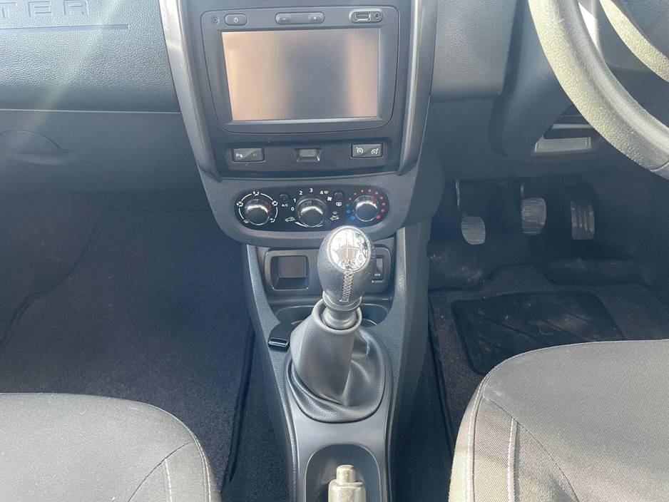 2016 Dacia Duster - image 10