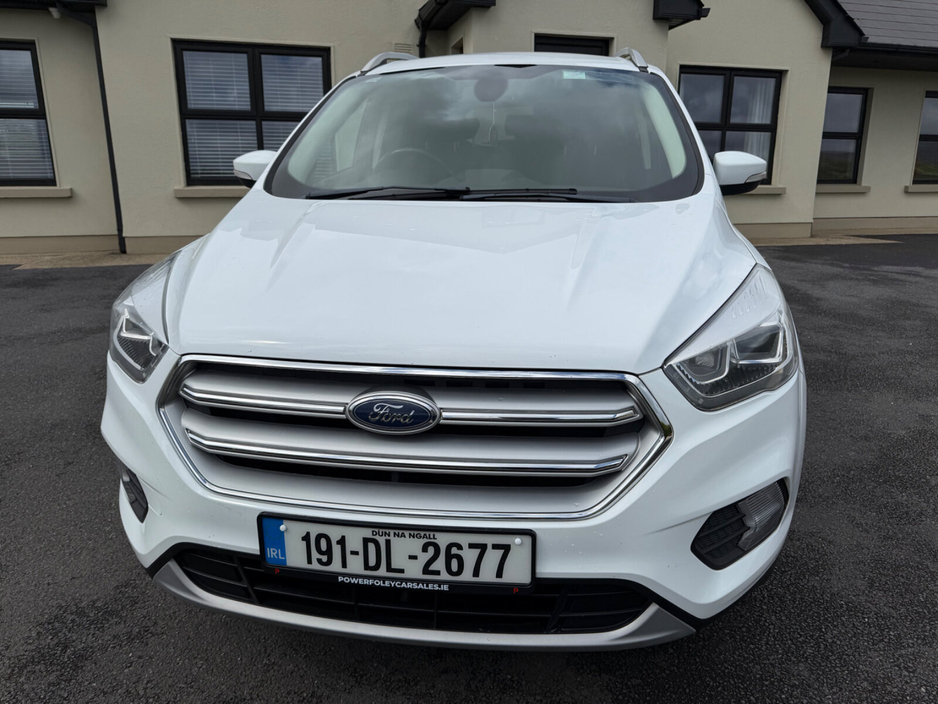 2019 Ford Kuga - image 9