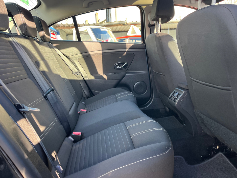 2015 Renault Fluence LIMITED EDITION 1.5 DCI 95 201 4DR €5,950