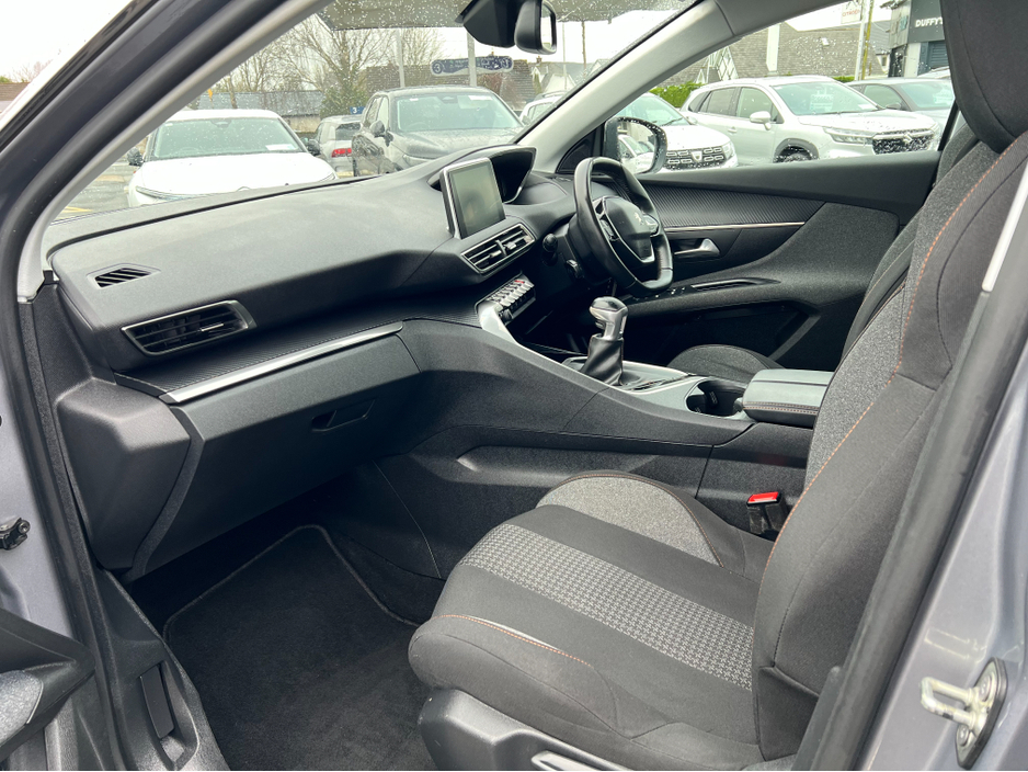 2020 Peugeot 5008 ACTIVE 1.5 BLUE HDI 130 6 6.2 4DR €23,950