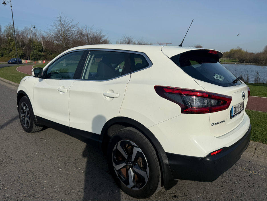 2020 Nissan Qashqai - image 6