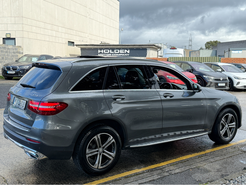 2016 Mercedes-Benz GLC Class - image 9
