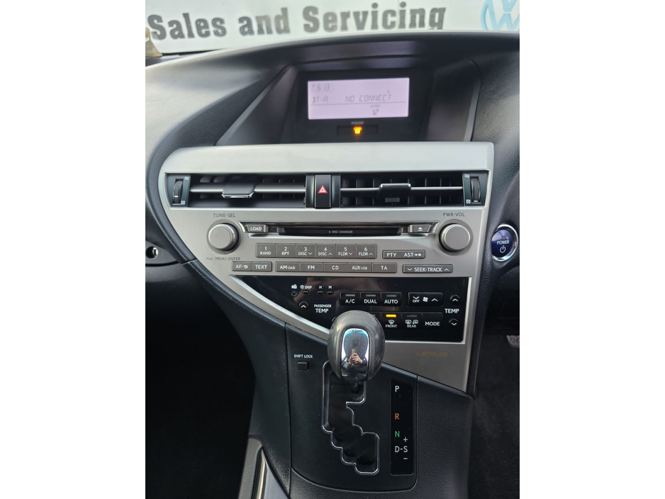 2012 Lexus RX 450 h - image 21