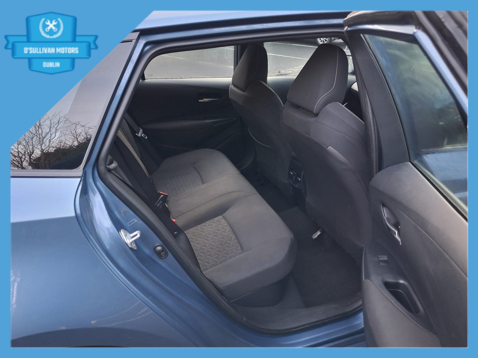 2022 Toyota Corolla LUNA TS 4DR AUTO HYBRID TOURINGSPORT A €20,500