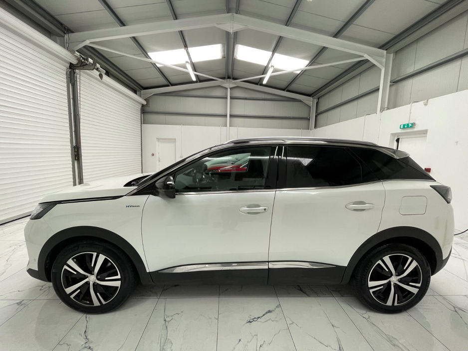2023 Peugeot 3008 - image 5