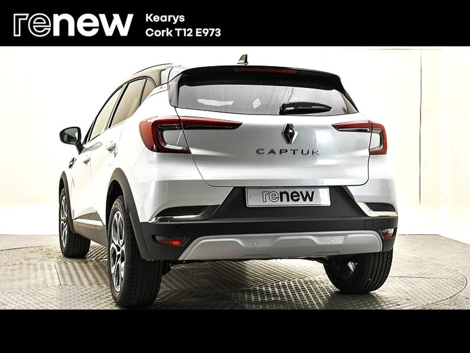 2023 Renault Captur Techno TCe 90 MY23 €21,900