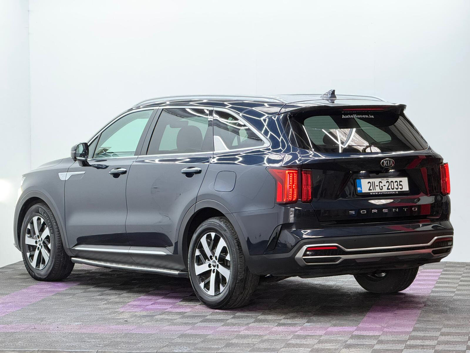 2021 Kia Sorento - image 6