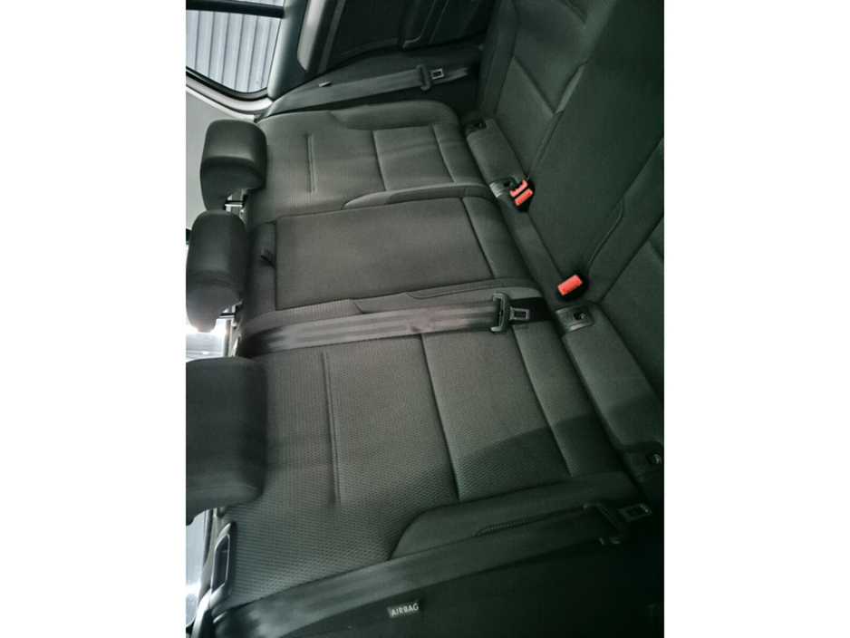 2016 Volkswagen Golf - image 11