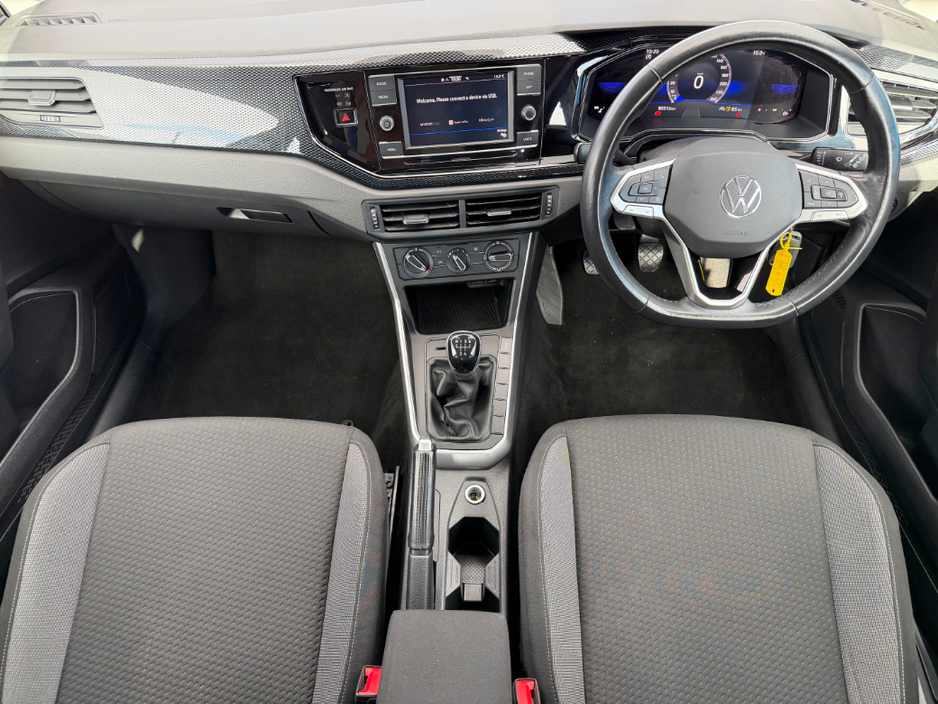 2022 Volkswagen Polo - image 11