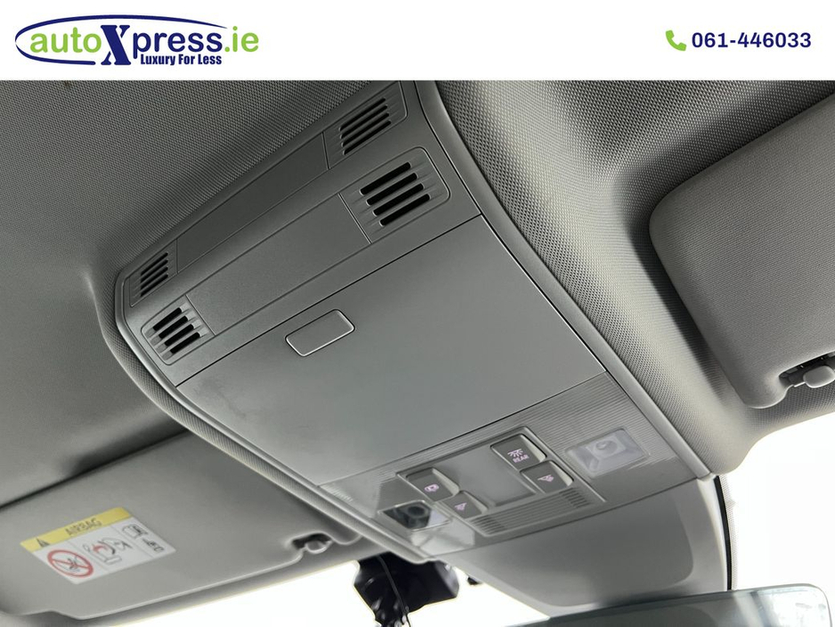 2017 Volkswagen Golf - image 17