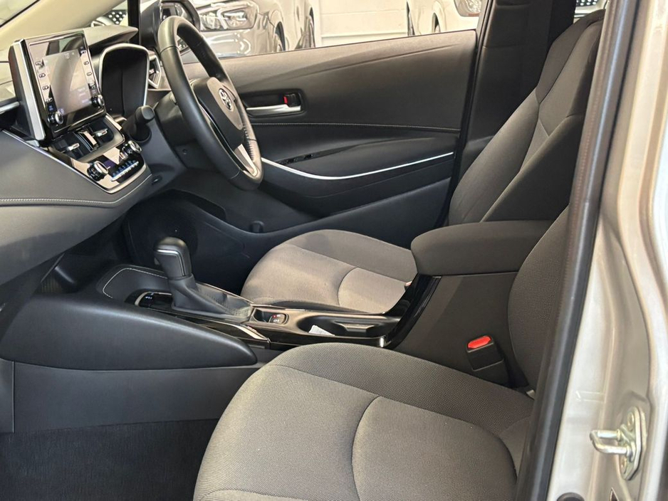 2022 Toyota Corolla - image 17