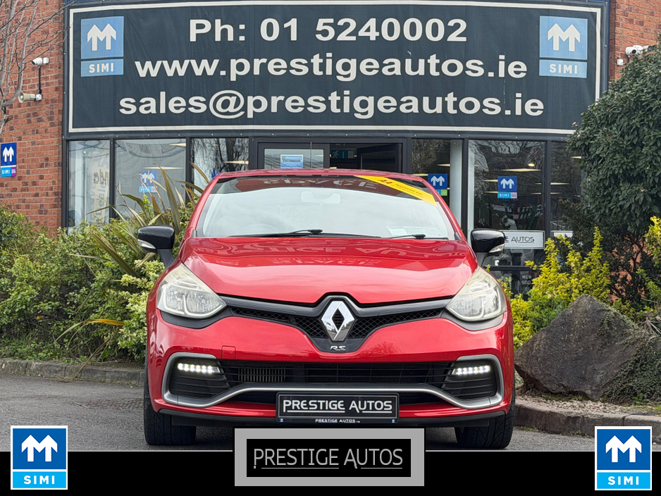 2014 Renault Clio - image 2