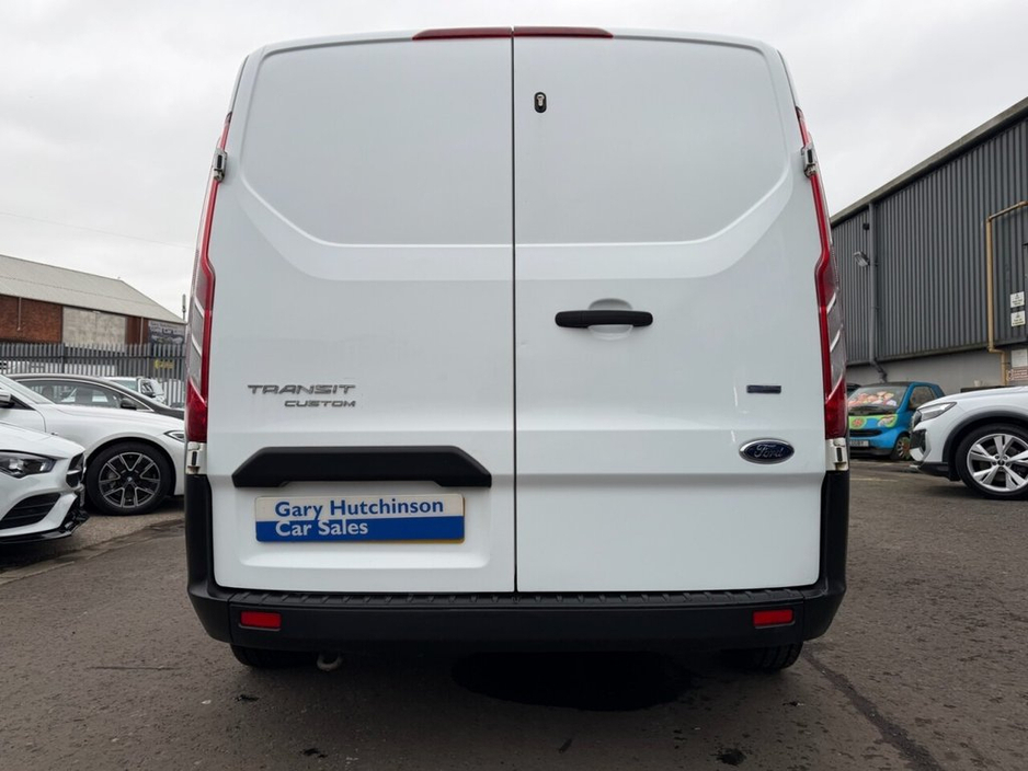 2018 Ford Transit Custom - image 32