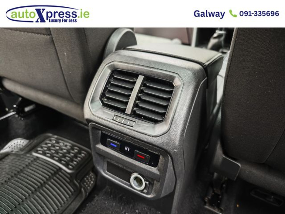 2017 Volkswagen Tiguan - image 6