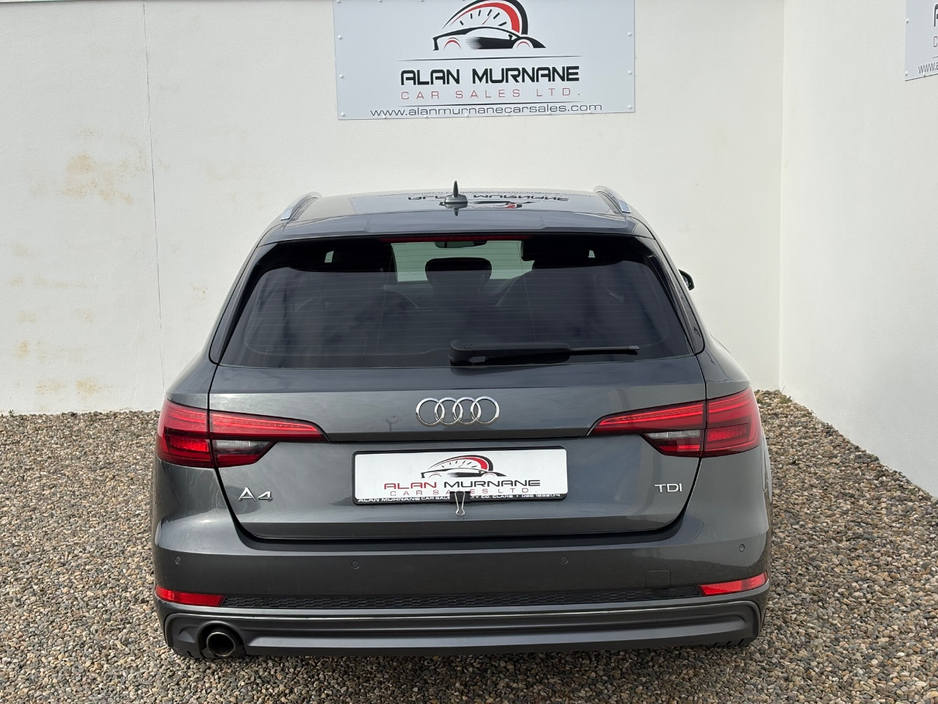 2016 Audi A4 - image 12