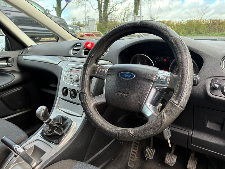 2008 Ford Galaxy - image 7