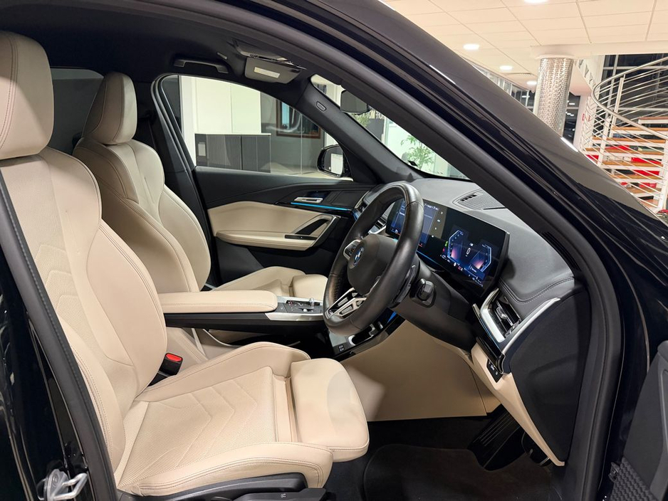 2025 BMW X1 25e M-SPORT PRO X-DRIVE=IVORY LEATHER//HUGE SPEC//AS NEW=2 YEAR BMW WARRANTY=TAILORED FINANCE PACKAGES AVAILABLE=TRADE IN'S WELCOME €53,995