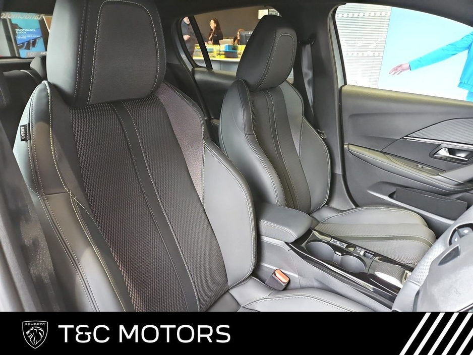 2026 Peugeot 208 - image 16