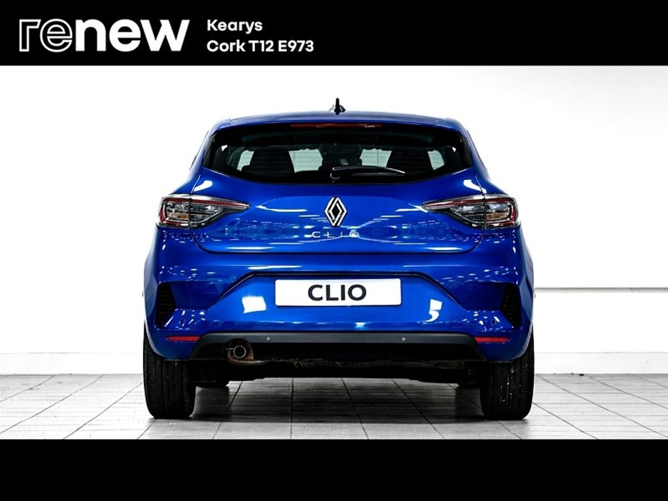 2025 Renault Clio - image 10