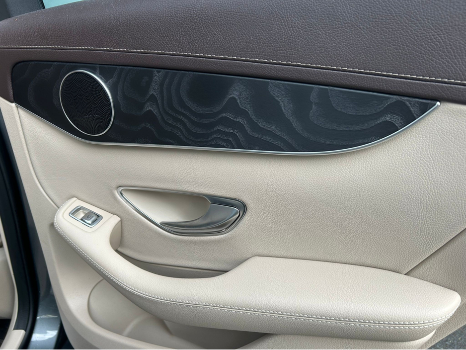 2020 Mercedes-Benz GLC Class 200 D COUPE  *AMG Exterior…Full Ivory Leather* €37,950