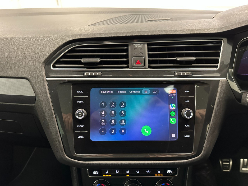 2019 Volkswagen Tiguan - image 34