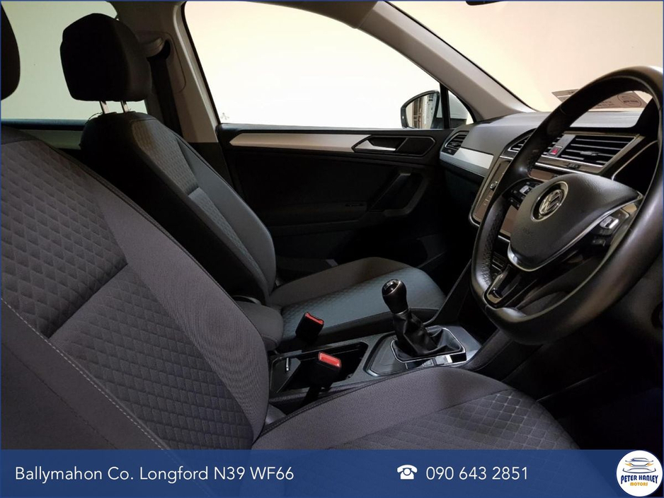 2018 Volkswagen Tiguan - image 30