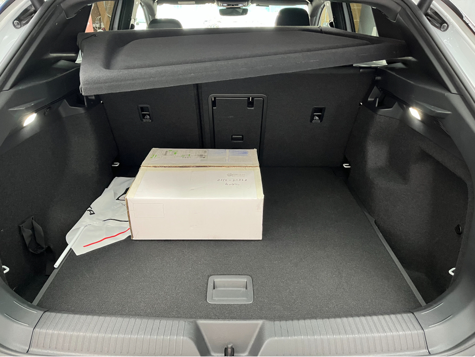 2023 Volkswagen ID.4 - image 7