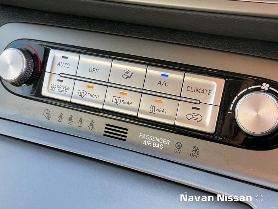 2022 Hyundai Kona EV Premium 64 kWh €21,850