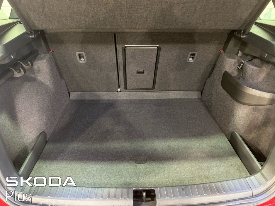 2026 Skoda Karoq - image 9