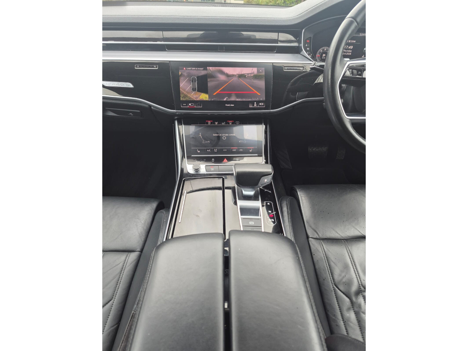 2019 Audi A8 - image 27