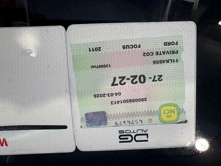 2011 Ford Focus - image 11