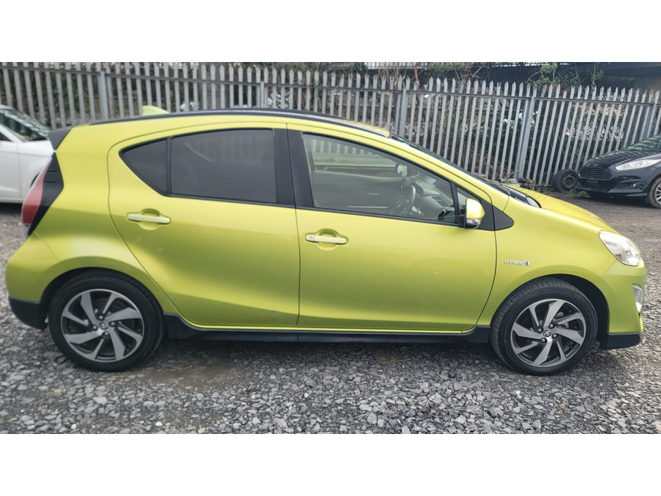 2016 Toyota Aqua - image 7