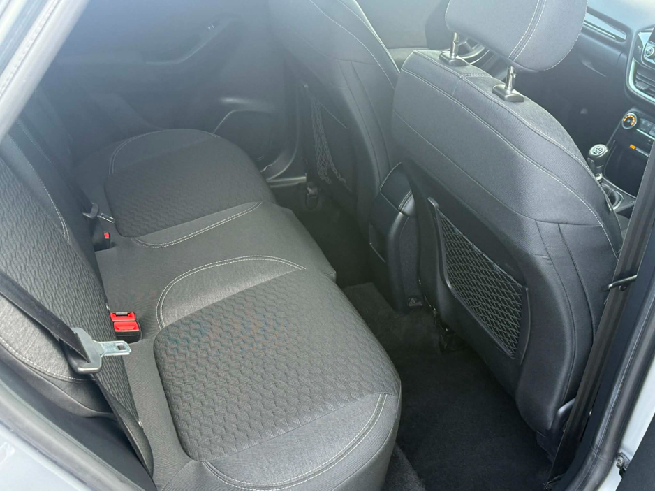 2021 Ford Puma - image 10