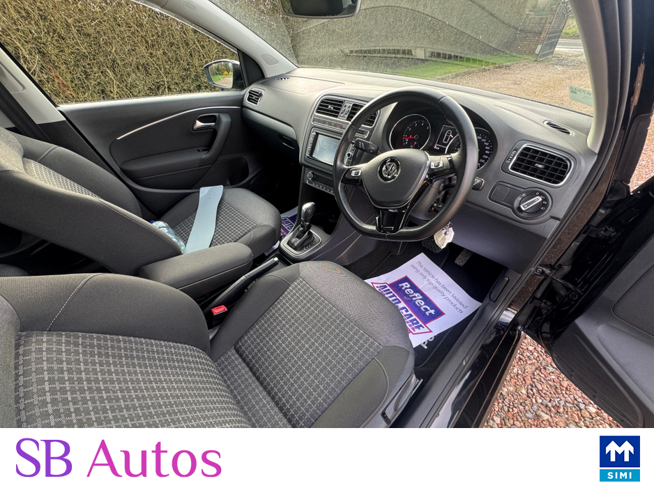 2017 Volkswagen Polo - image 10