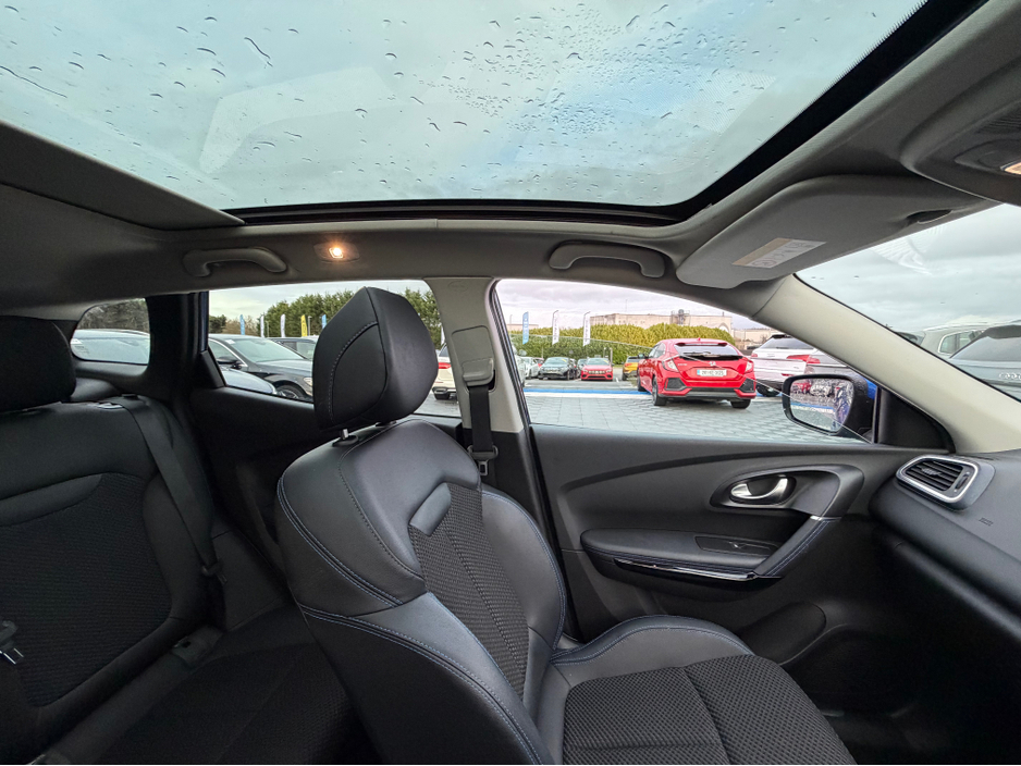 2019 Renault Kadjar - image 29