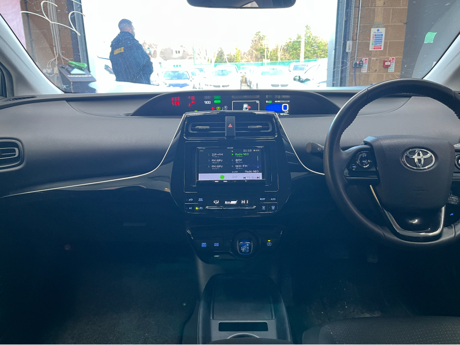 2022 Toyota Prius 2022 TOYOTA PRIUS S 1.8 AUTOMATIC / CRUISE CONTROL / REVERSE CAMERA AND MORE