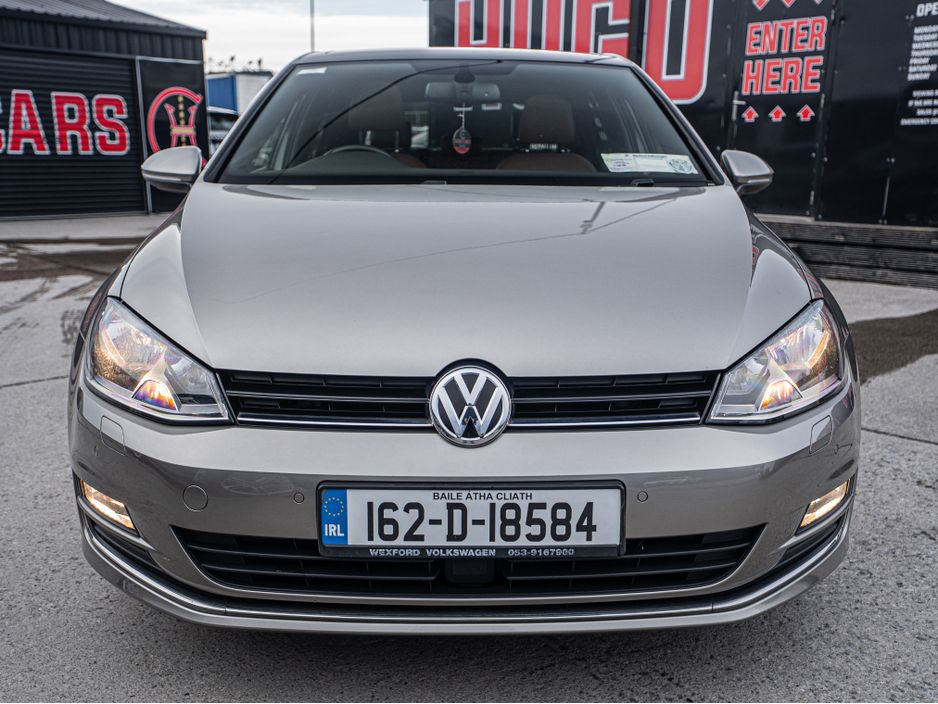 2016 Volkswagen Golf - image 10