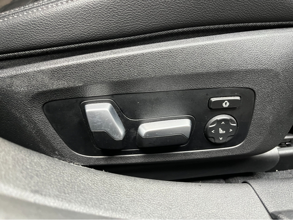 2022 BMW i4 - image 14