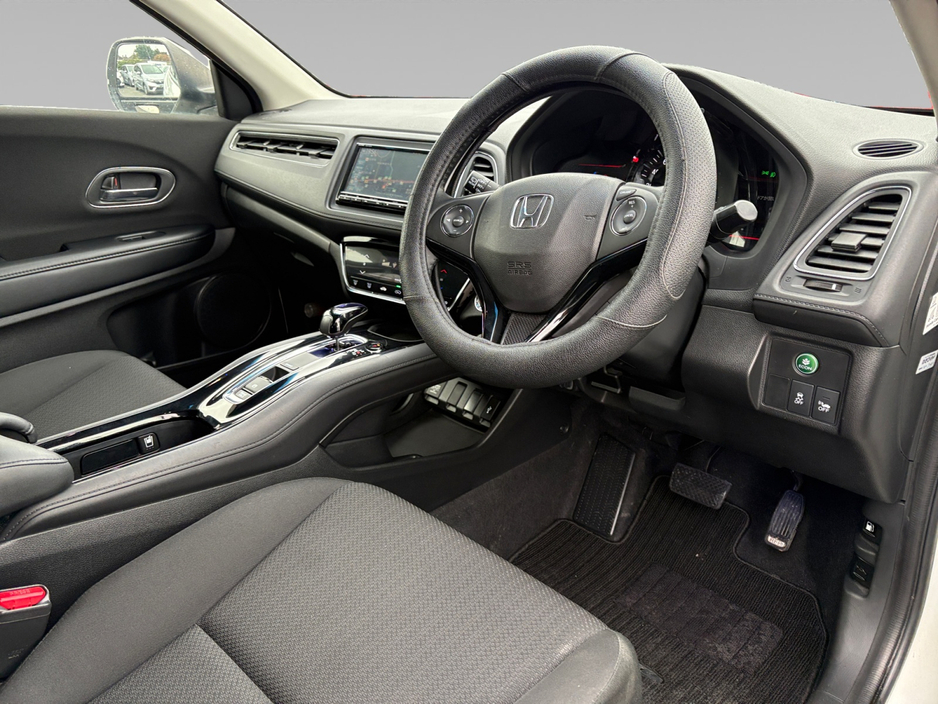 2015 Honda Vezel - image 14