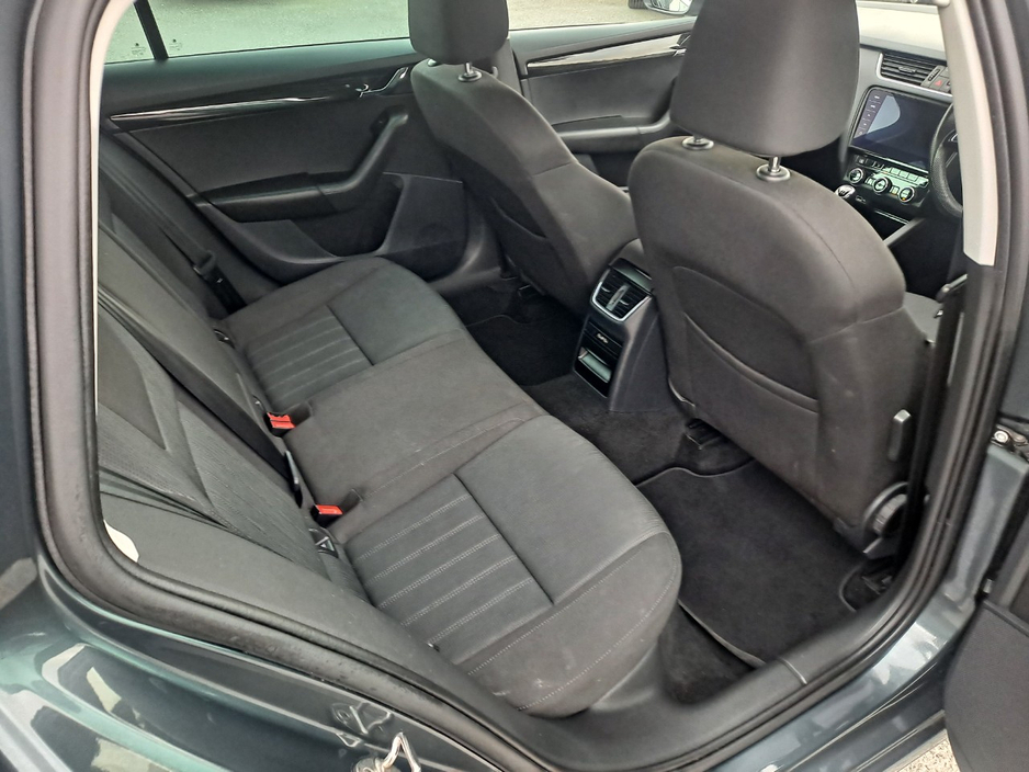 2020 Skoda Octavia - image 14
