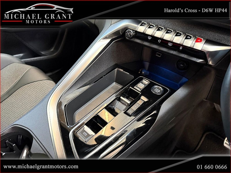 2023 Peugeot 5008 - image 27