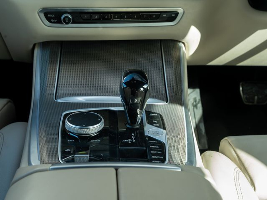 2021 BMW X5 - image 12
