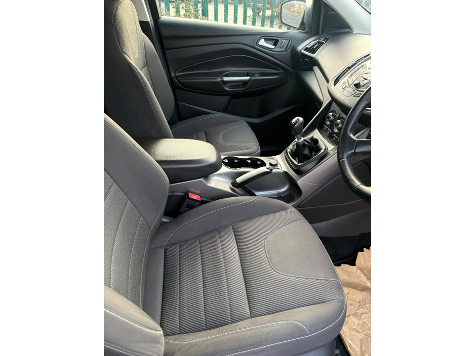 2015 Ford Kuga ZETEC 2.0 TD120 S6 M6 FWD €10,950